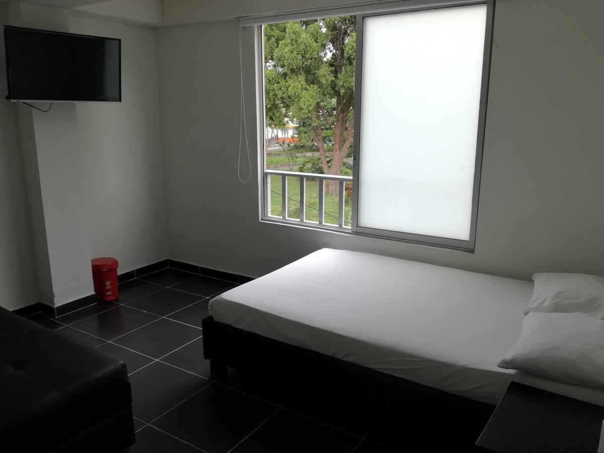 Hotel Lindbergh Quindio Armenia  Bagian luar foto